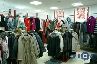 05 Торговое оборудование для магазина верхней одежды Москва